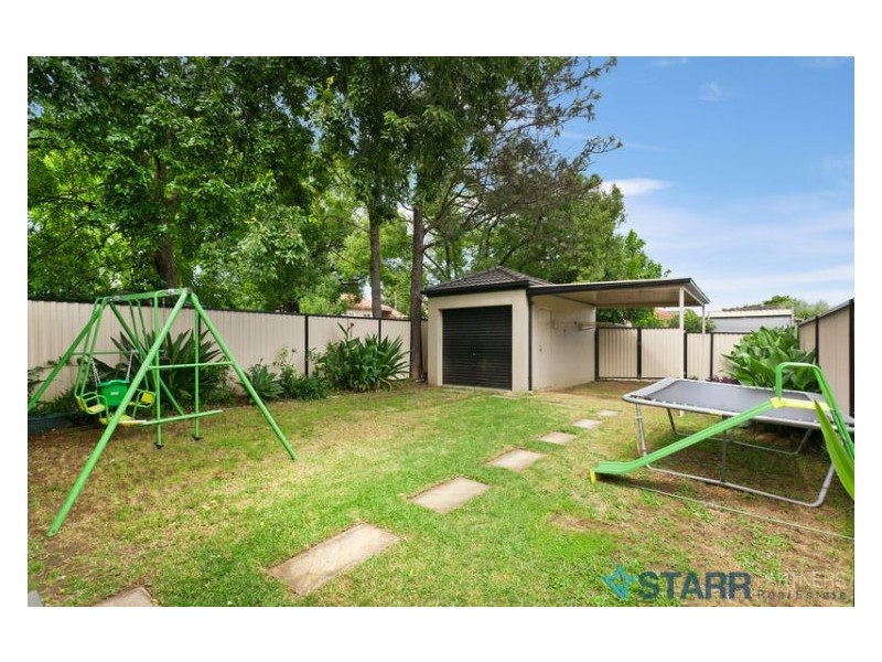 8 Centenary Road, Merrylands NSW 2160