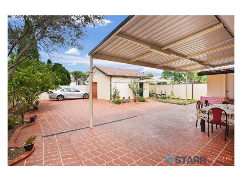 22 Styles Place, Merrylands NSW 2160