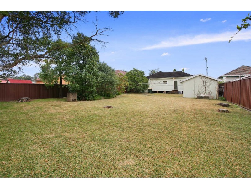 8  DESMOND STREET, Merrylands NSW 2160