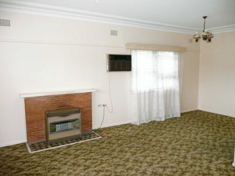 2  TAMPLIN ROAD, Guildford NSW 2161