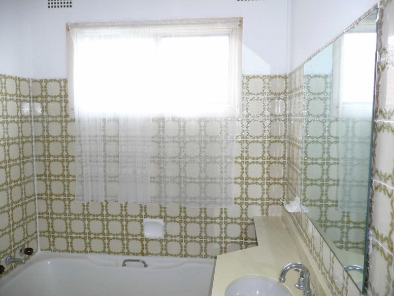 2  TAMPLIN ROAD, Guildford NSW 2161