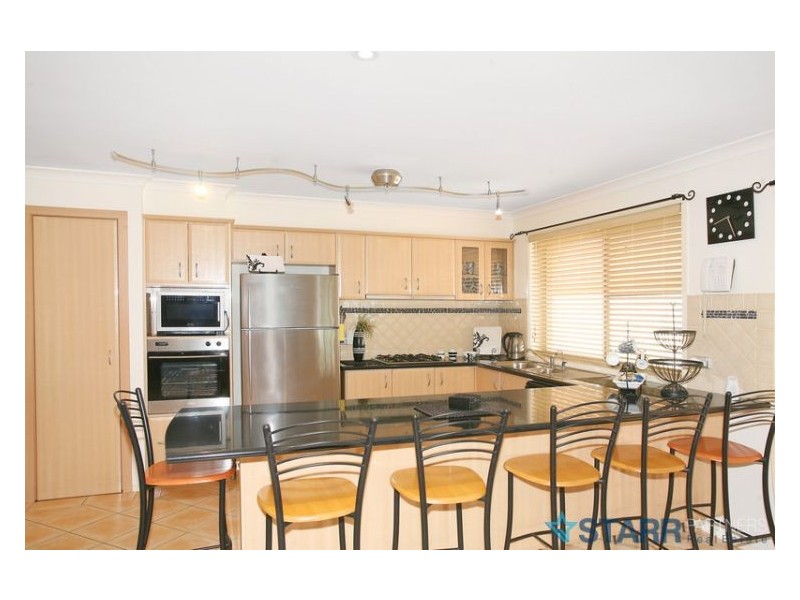 6 Robyn Street, Woodpark NSW 2164