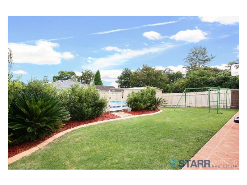 6 Robyn Street, Woodpark NSW 2164