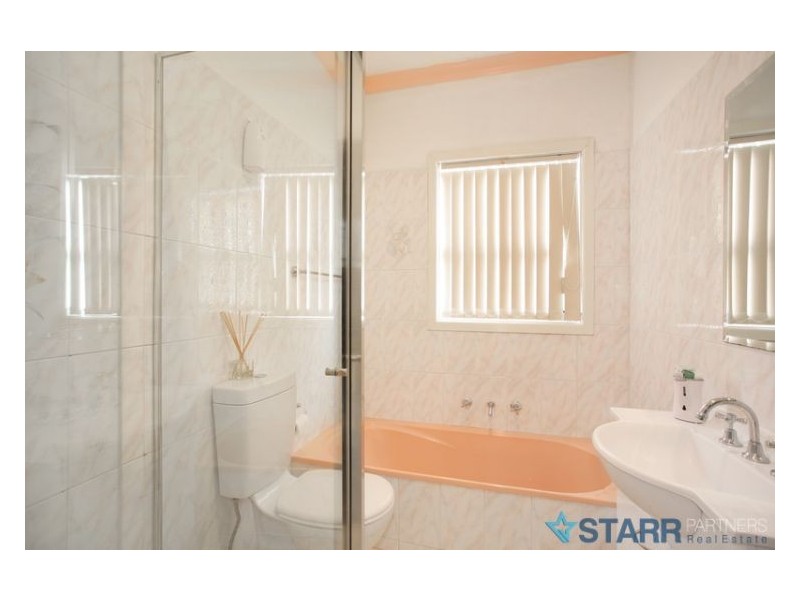 5 Hunt Street, Guildford West NSW 2161