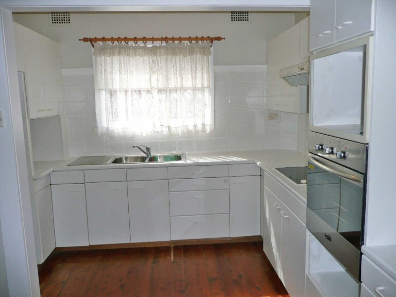 30  JERSEY ROAD, South Wentworthville NSW 2145