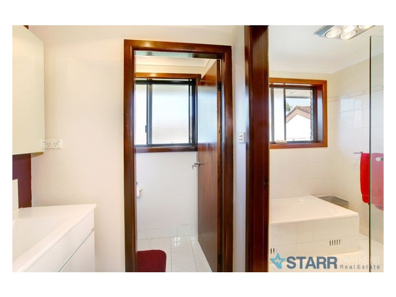 4/6 Crawford Street, Old Guildford NSW 2161