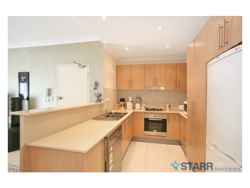 4/39 Earl Street, Merrylands NSW 2160