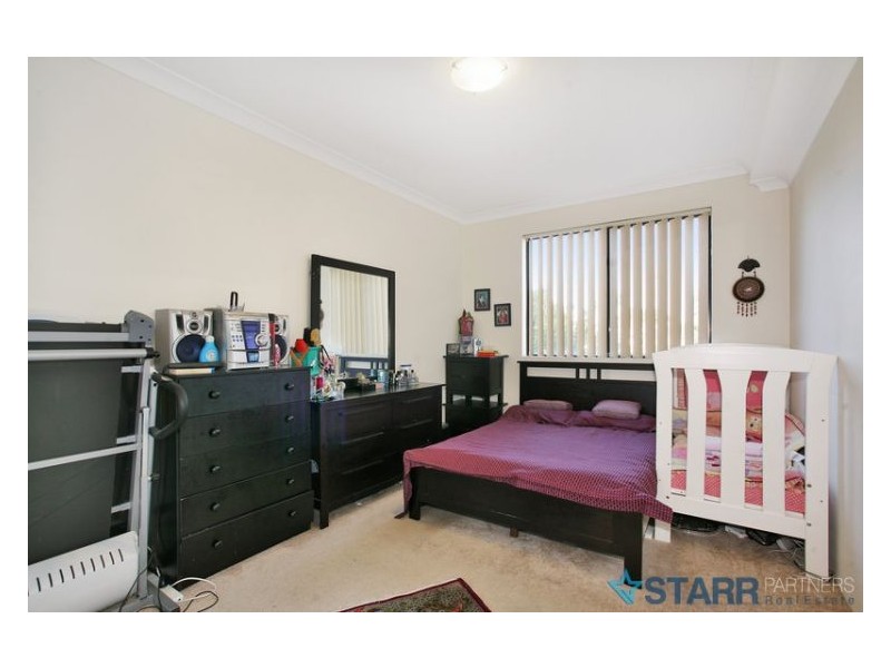 4/39 Earl Street, Merrylands NSW 2160