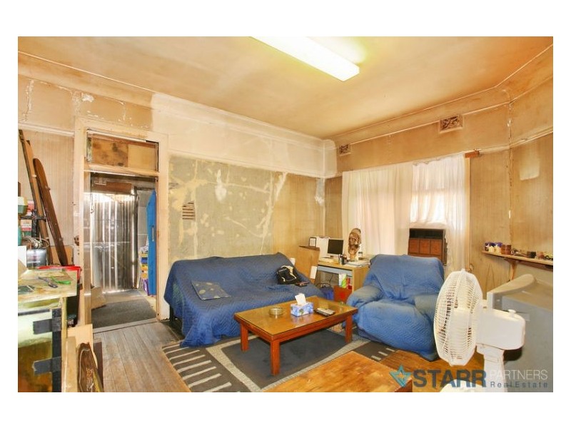 11 Clarke Street, Granville NSW 2142