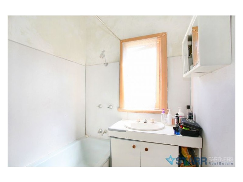 11 Clarke Street, Granville NSW 2142