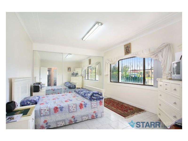 75 Rosebery Road, Guildford NSW 2161