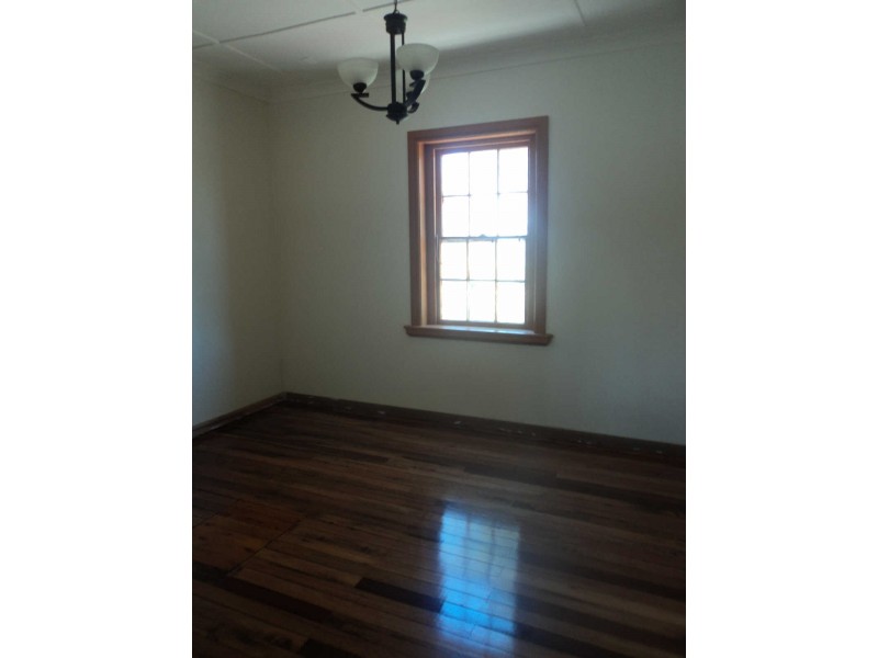 245 GREAT WESTERN HIGHWAY, Mays Hill NSW 2145