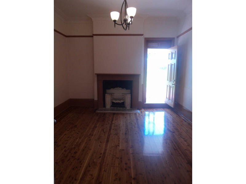 245 GREAT WESTERN HIGHWAY, Mays Hill NSW 2145