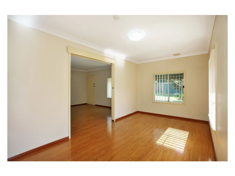 11 Daisy Street, Greystanes NSW 2145