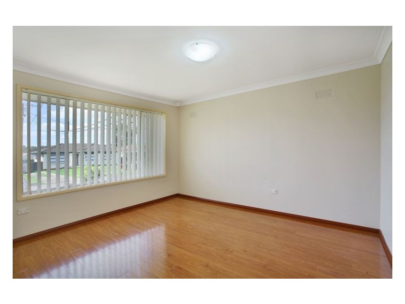 11 Daisy Street, Greystanes NSW 2145