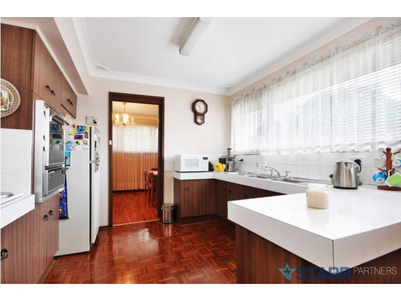 1  ELAYNE PLACE, Guildford NSW 2161