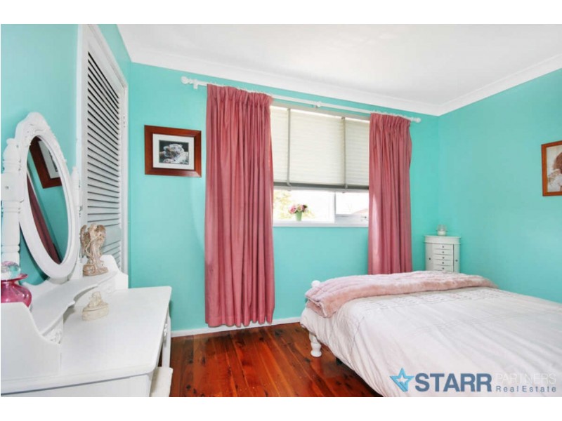 1  ELAYNE PLACE, Guildford NSW 2161