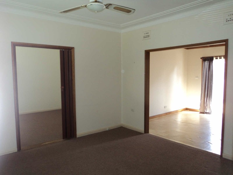 01  LENA PLACE, Merrylands NSW 2160