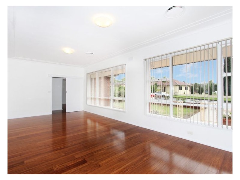 39 Cotswold Street, Westmead NSW 2145