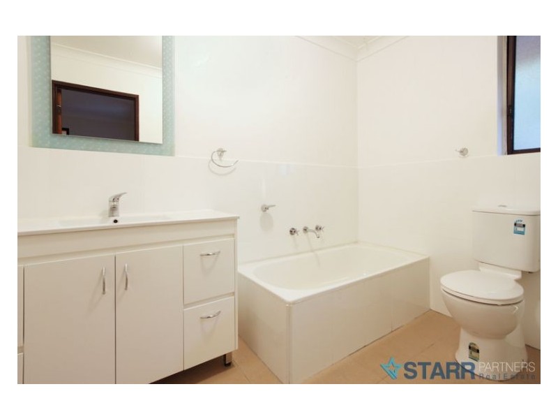 1/11-13 Torrens Street, Merrylands NSW 2160