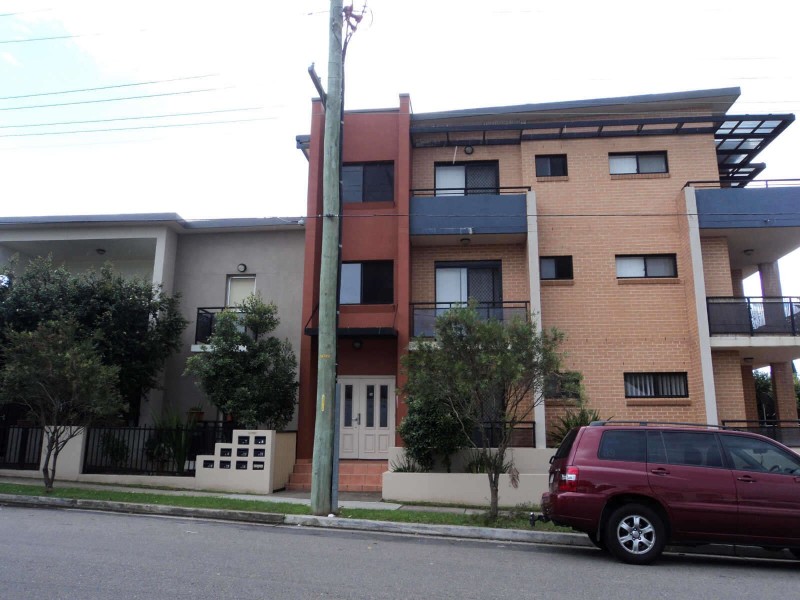 8/51-53 Cross Street, Guildford NSW 2161