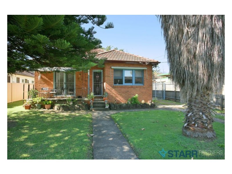 13 Lomond Street, Guildford NSW 2161