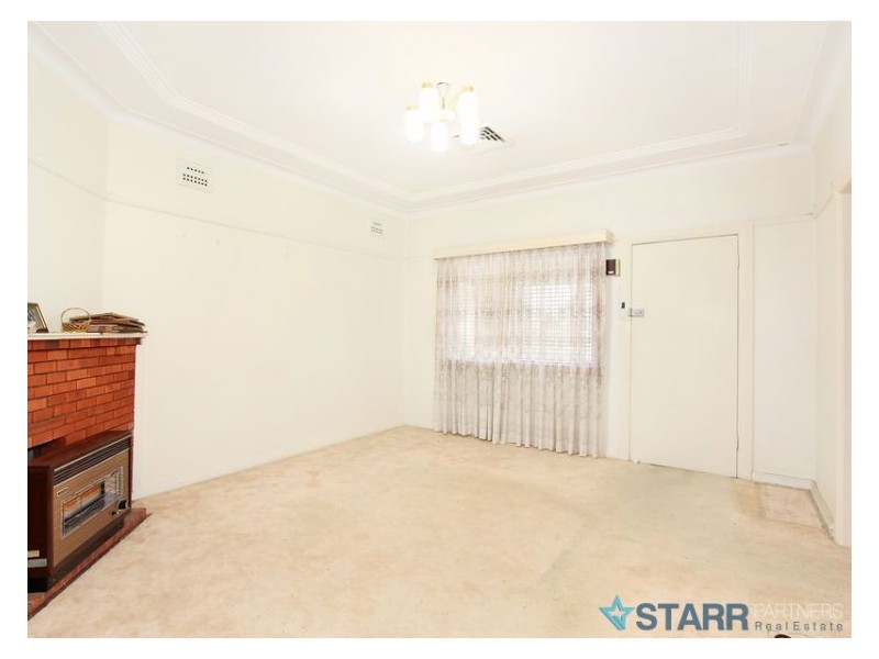 143 Chetwynd Road, Guildford NSW 2161