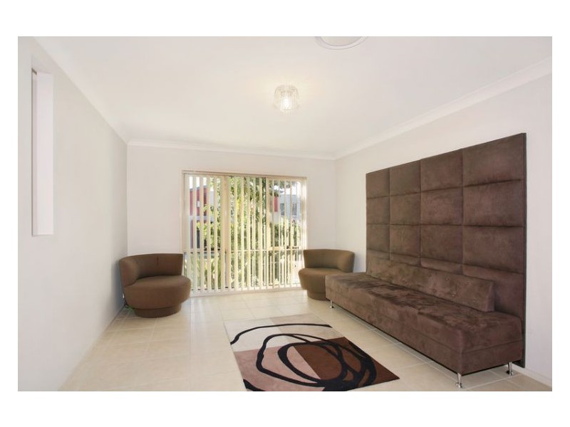 6 Cummings Avenue, Pemulwuy NSW 2145