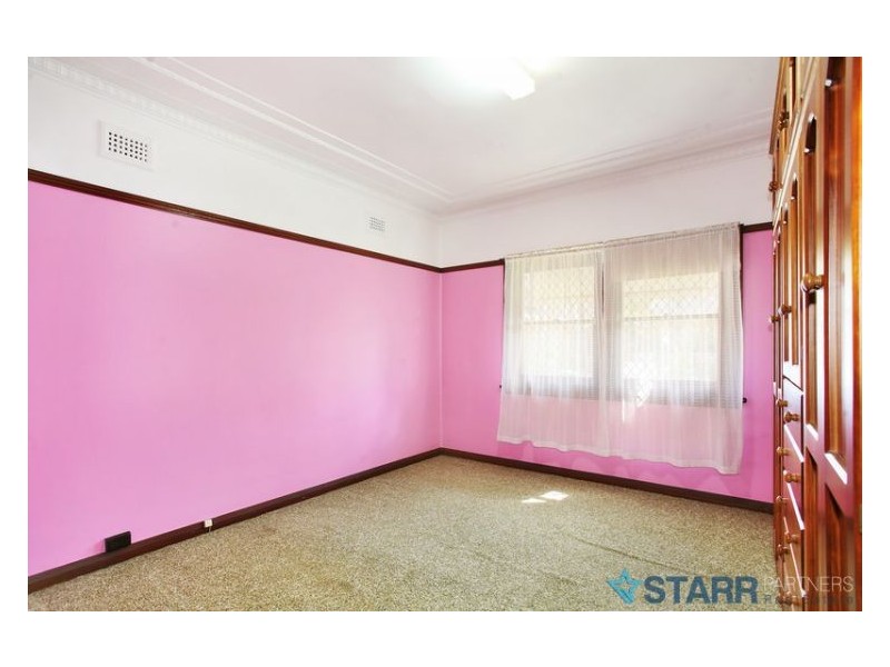 22 Cross Street, Guildford NSW 2161