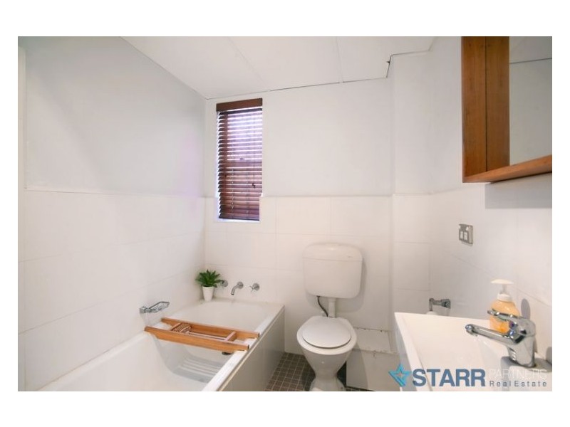 1/24 Sheffield Street, Merrylands NSW 2160