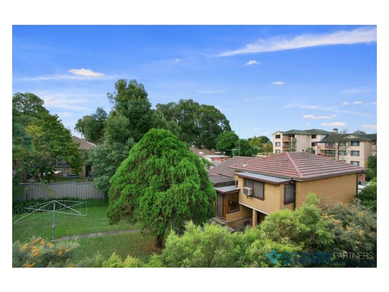 6/3-5 Kane Street, Guildford NSW 2161