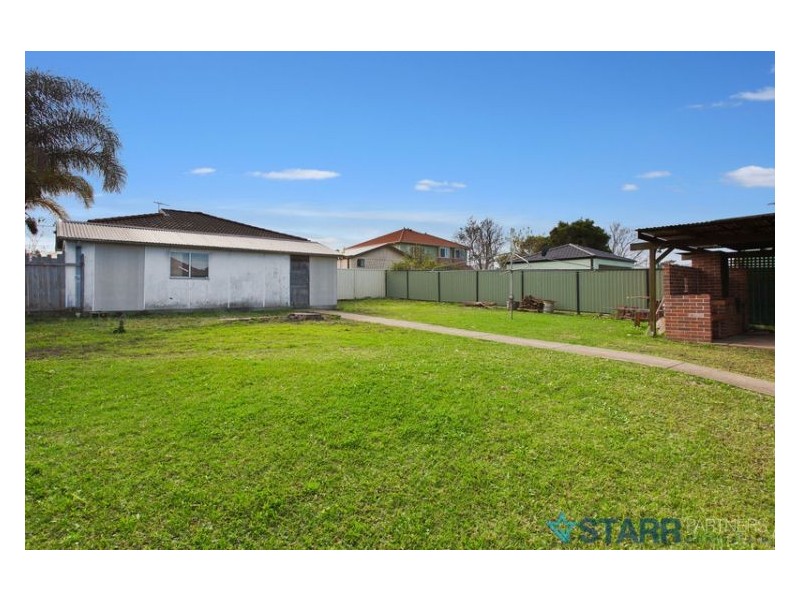 32 Shackel Avenue, Old Guildford NSW 2161
