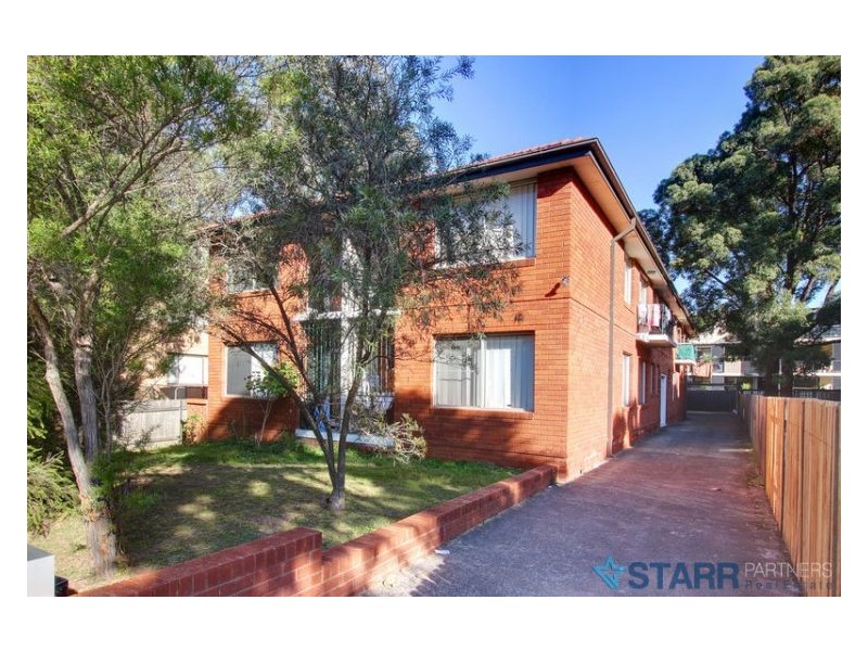 6/34 Treves Street, Merrylands NSW 2160