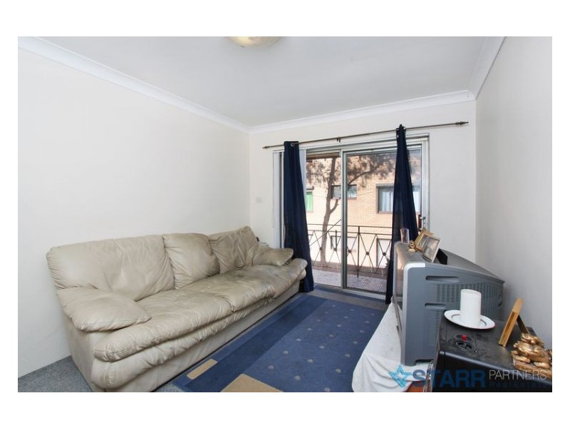 6/34 Treves Street, Merrylands NSW 2160