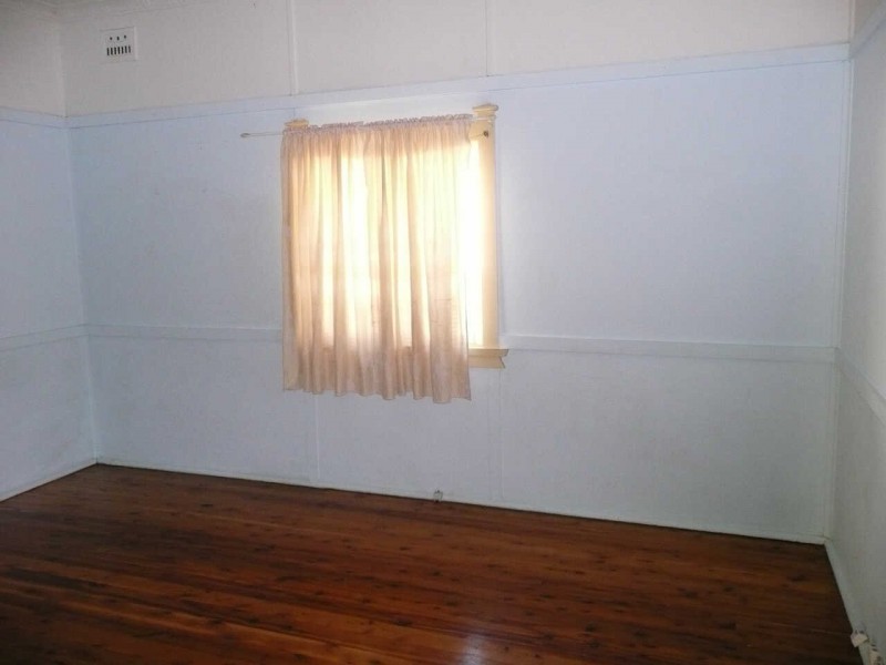 31  PATTEN AVENUE, Merrylands NSW 2160