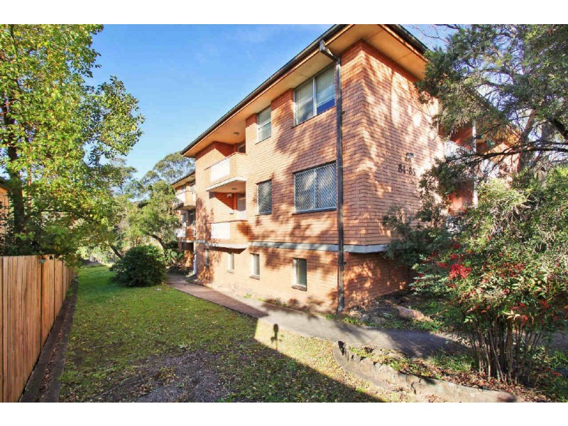 4/84  THE ESPLANADE, Guildford NSW 2161