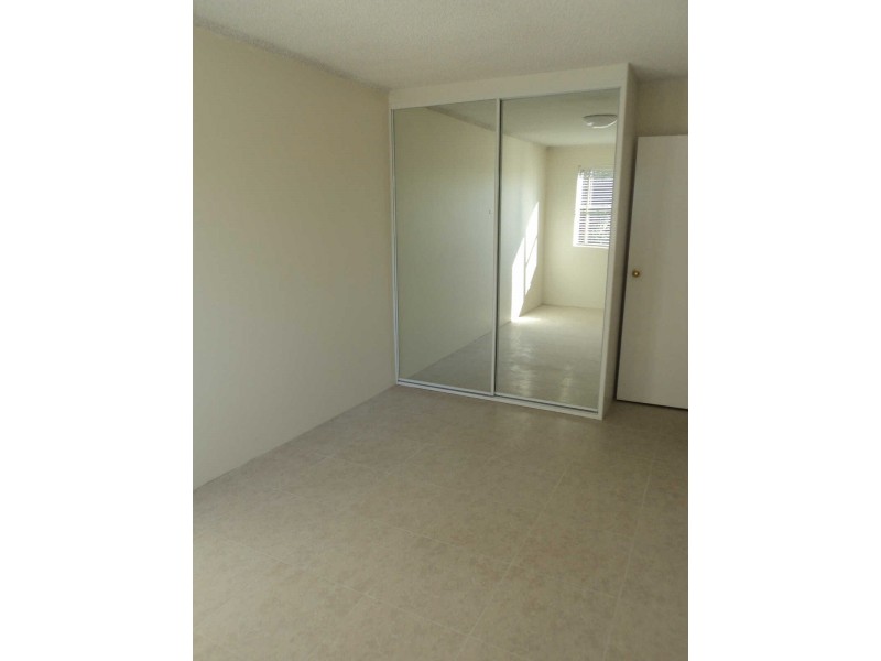 4/84  THE ESPLANADE, Guildford NSW 2161