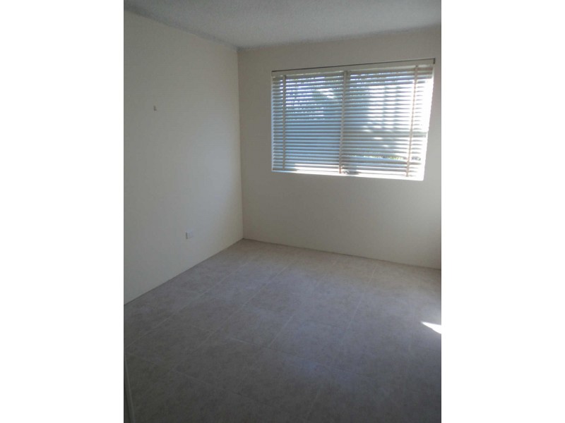 4/84  THE ESPLANADE, Guildford NSW 2161