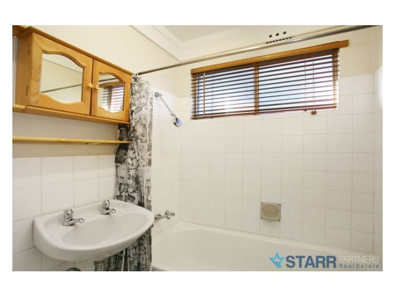 6/34 Addlestone Road, Merrylands NSW 2160