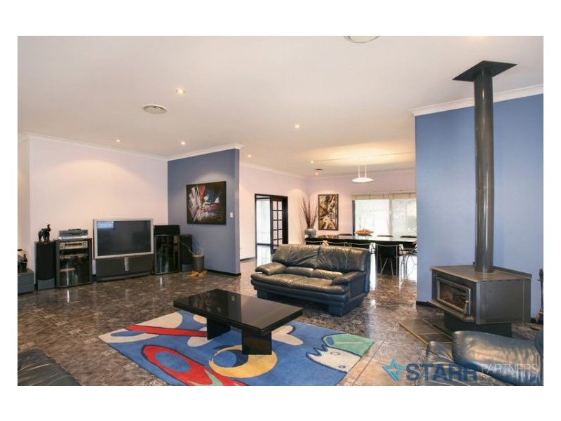 33 Ringrose Avenue, Greystanes NSW 2145