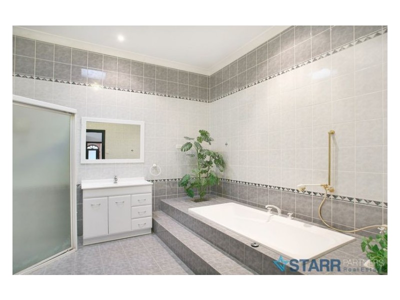 33 Ringrose Avenue, Greystanes NSW 2145