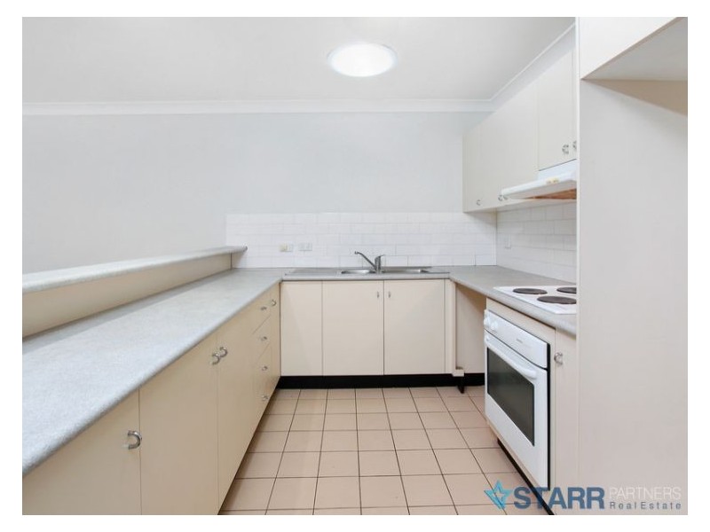 4/37 Binalong Road, Pendle Hill NSW 2145