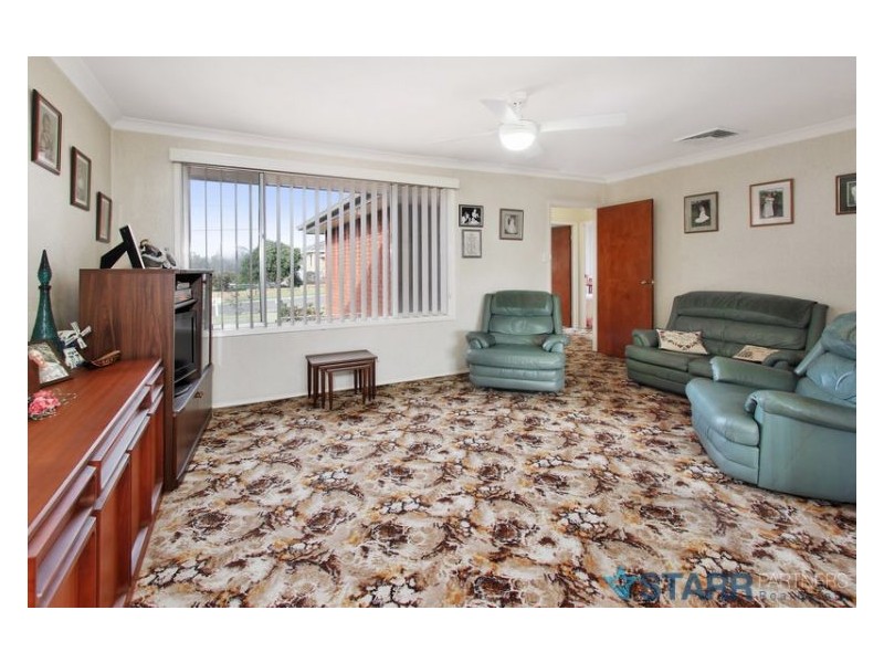 10 Lester Road, Greystanes NSW 2145