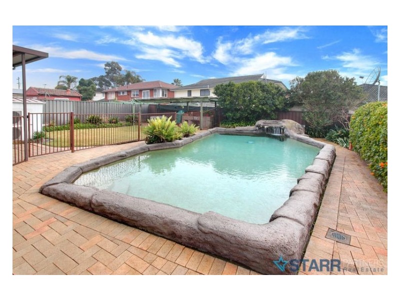 10 Lester Road, Greystanes NSW 2145