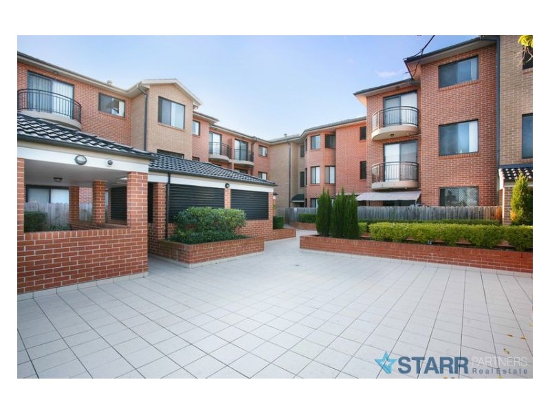 21/10 Wingello Street, Guildford NSW 2161