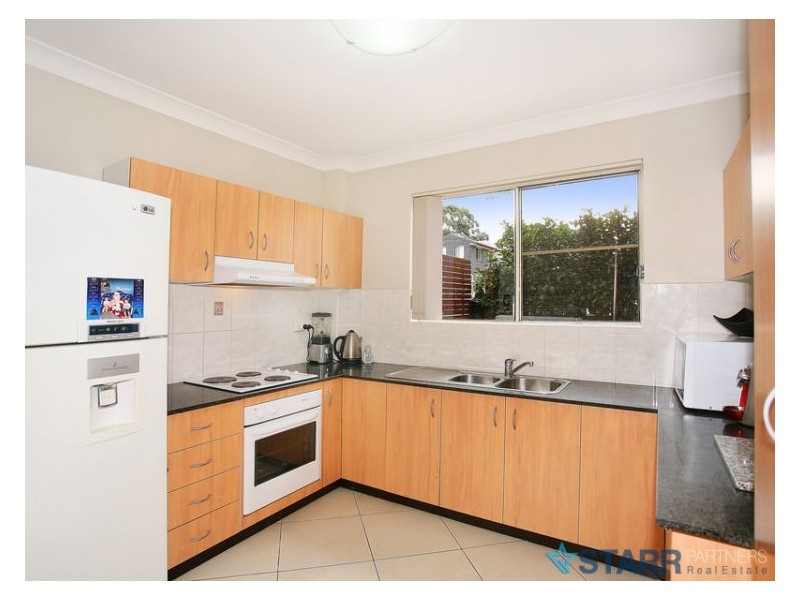 4/53 Kenyons Road, Merrylands NSW 2160