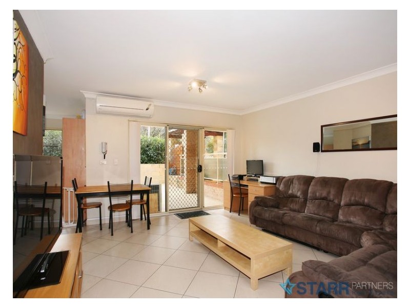 4/53 Kenyons Road, Merrylands NSW 2160