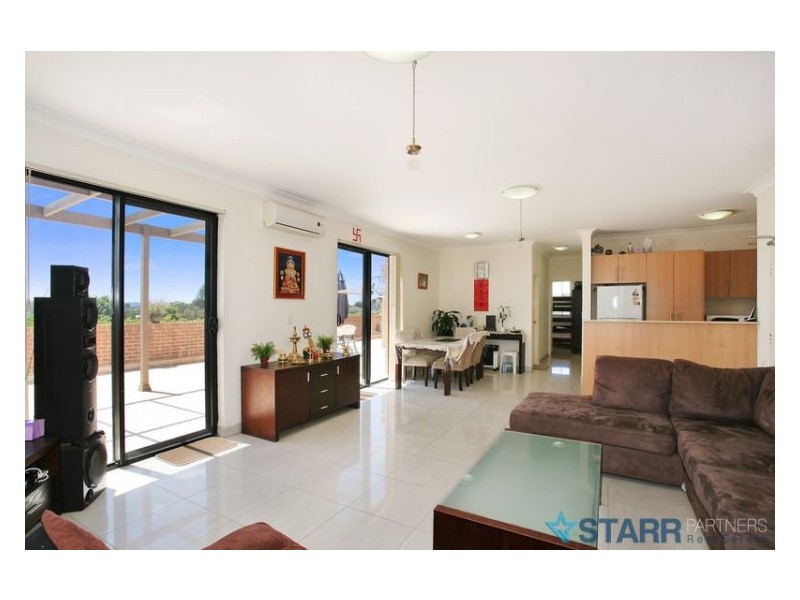 16/39 Earl Street, Merrylands NSW 2160