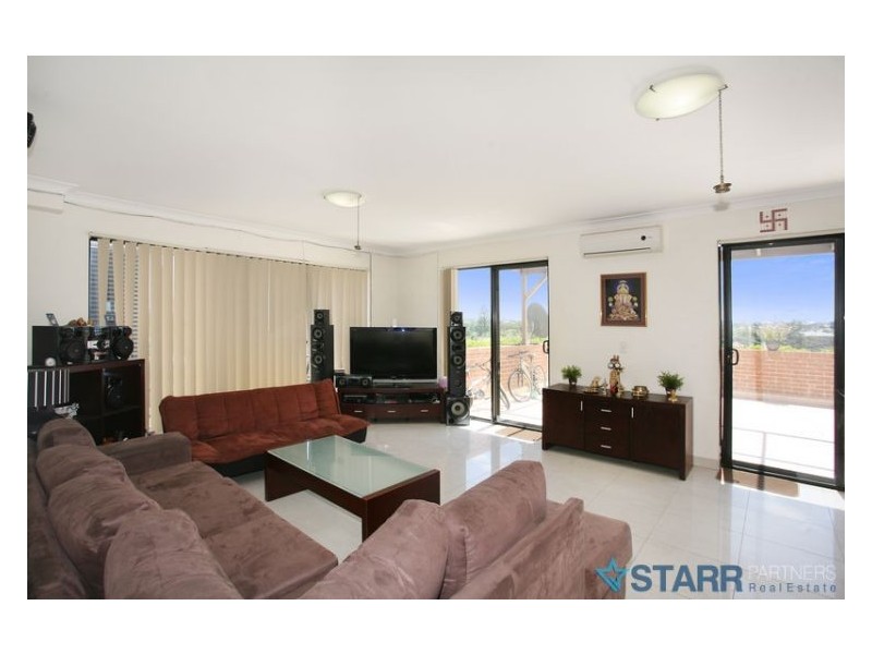 16/39 Earl Street, Merrylands NSW 2160