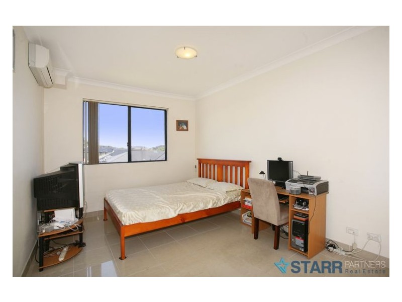 16/39 Earl Street, Merrylands NSW 2160